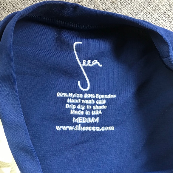 Seea Women's Rashguard - Picture 3 of 3